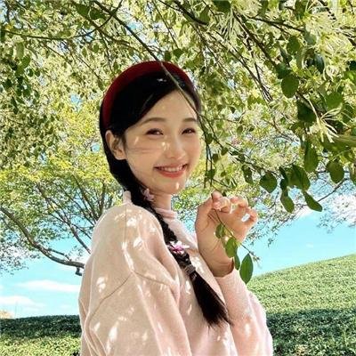 黑色池塘